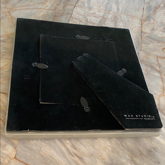 Max Studio Metallic Textured Photo Frame - Picture 9 of 12